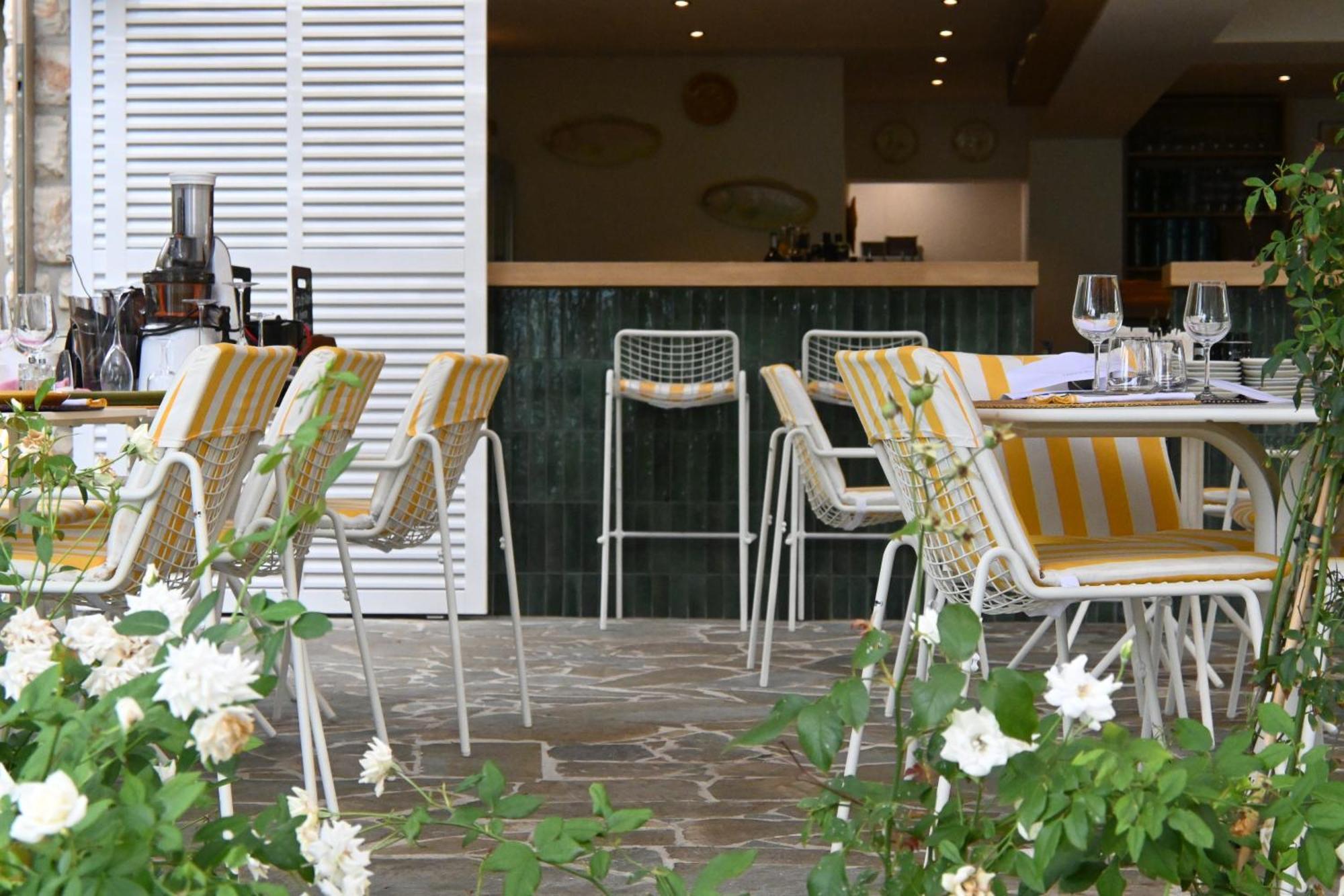 Residence Hoteliere Le Provencal A Giens - Bord De Mer Hyères Exterior foto